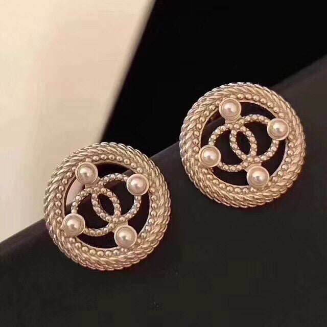 14C65EDE Stylish Earrings