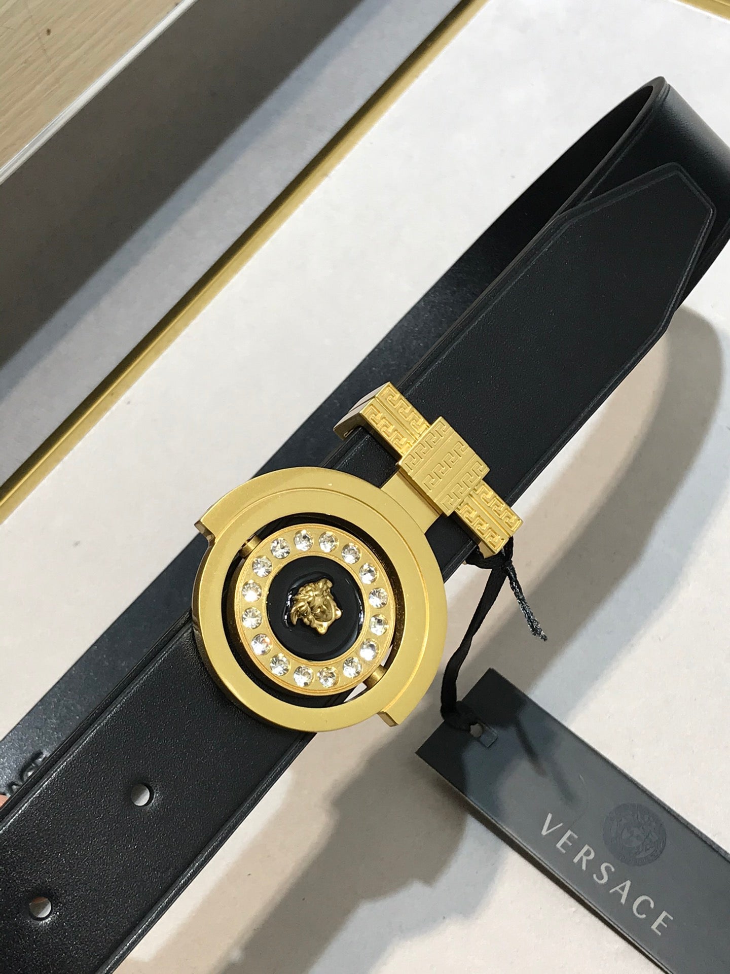 14V80PDE Stylish  High quality belt With full package