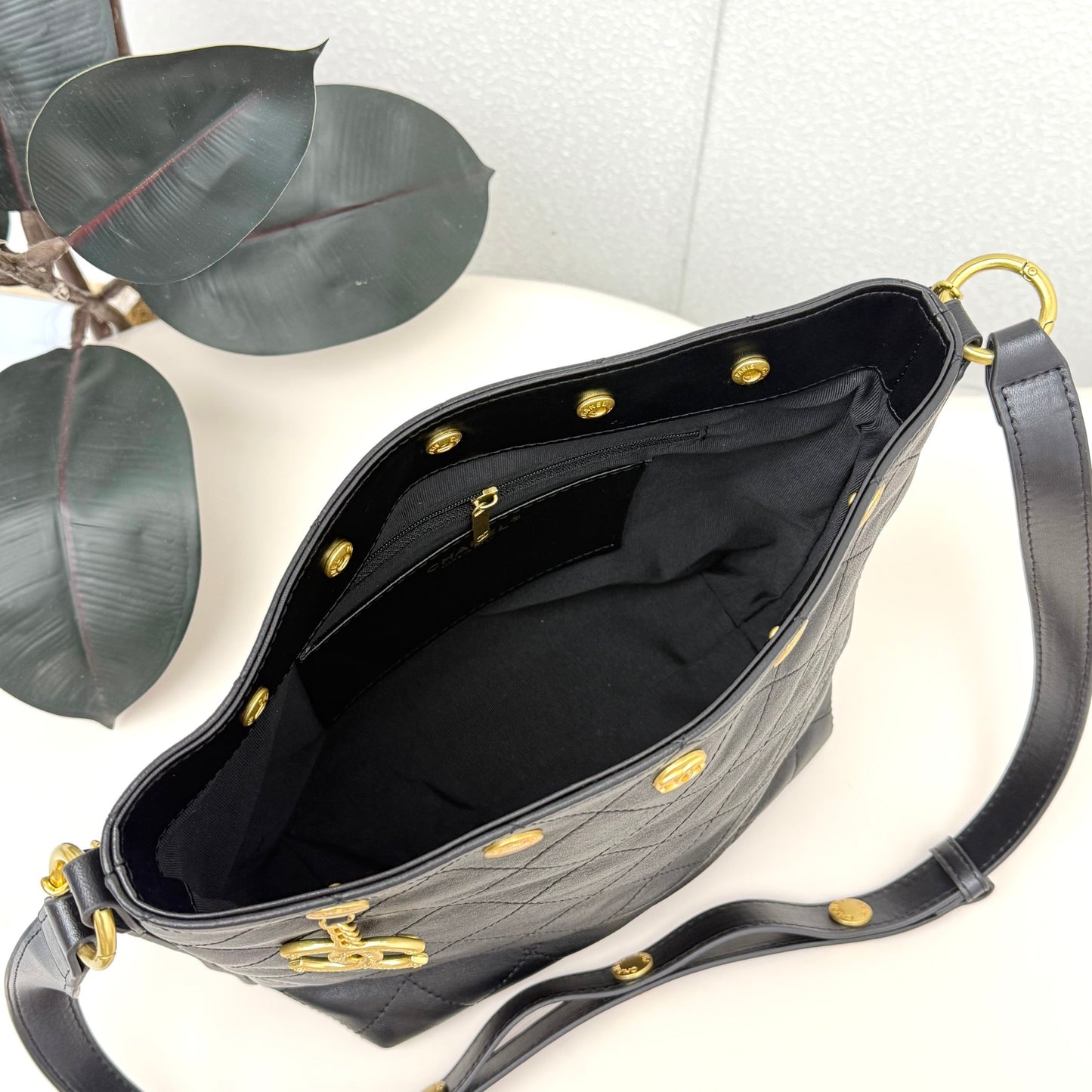 155NC68BDE Stylish leather bag