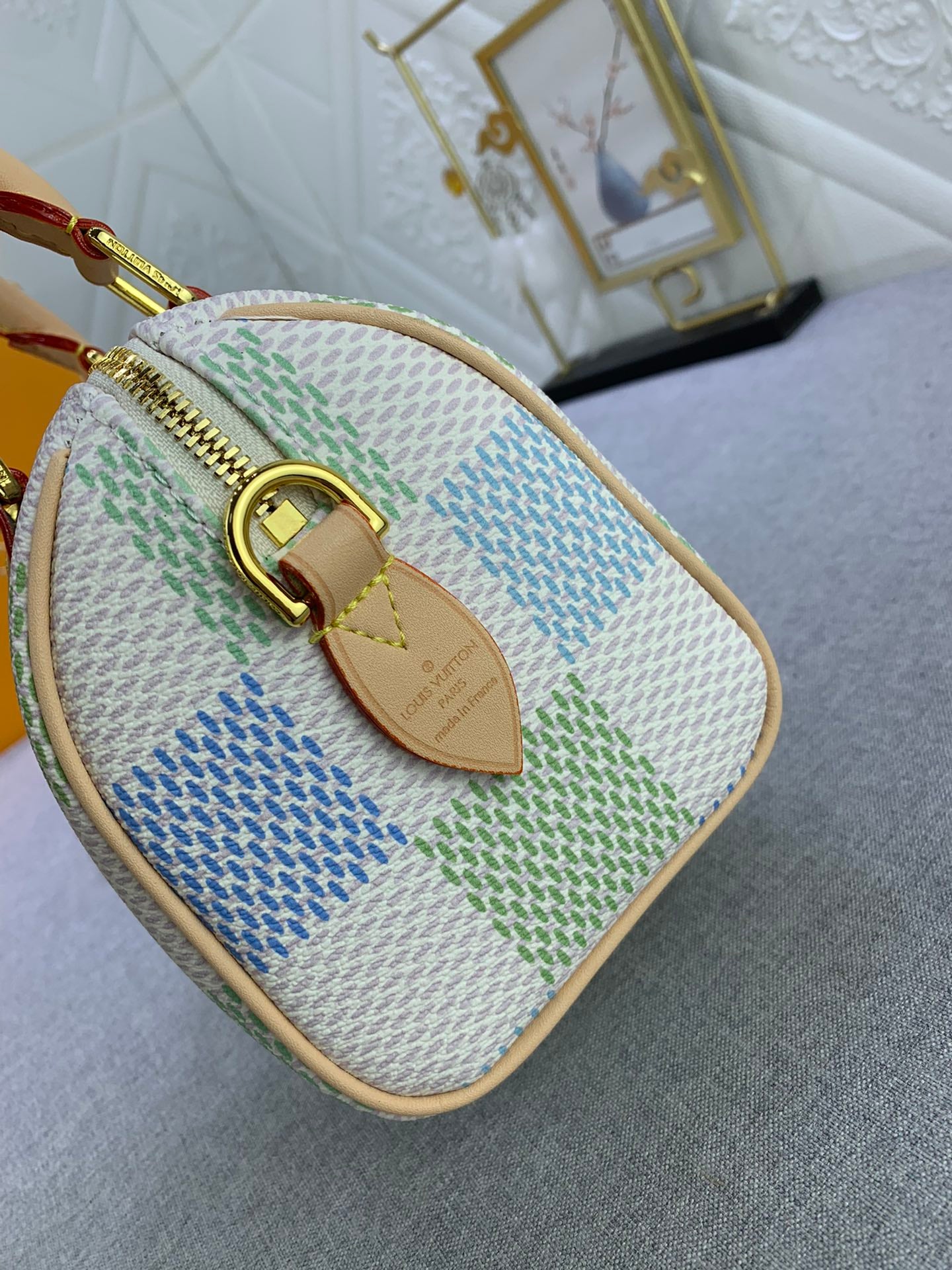 2XE334BDE Stylish leather bag 