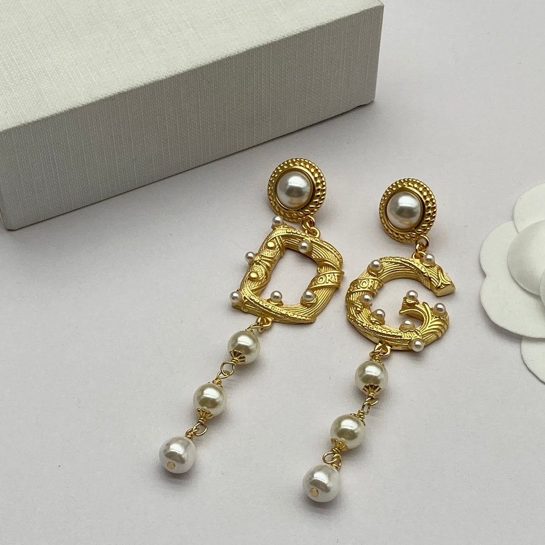 1NA142EDE Stylish Earrings