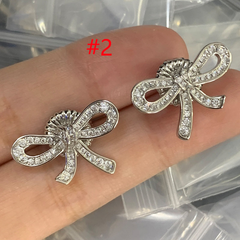84A29EDE Stylish Earrings
