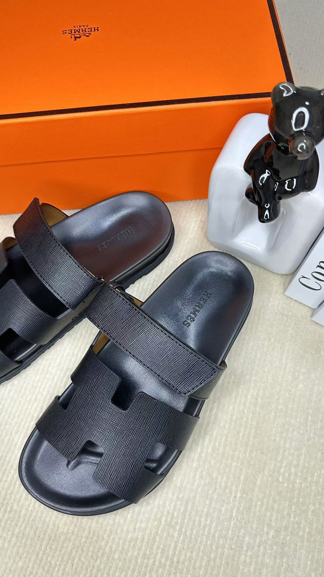 255QH26ZDE Stylish leather shoes