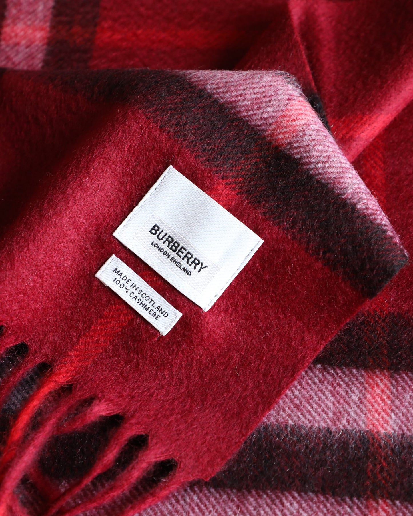 185ZR1WDE Stylish Winter Scarves