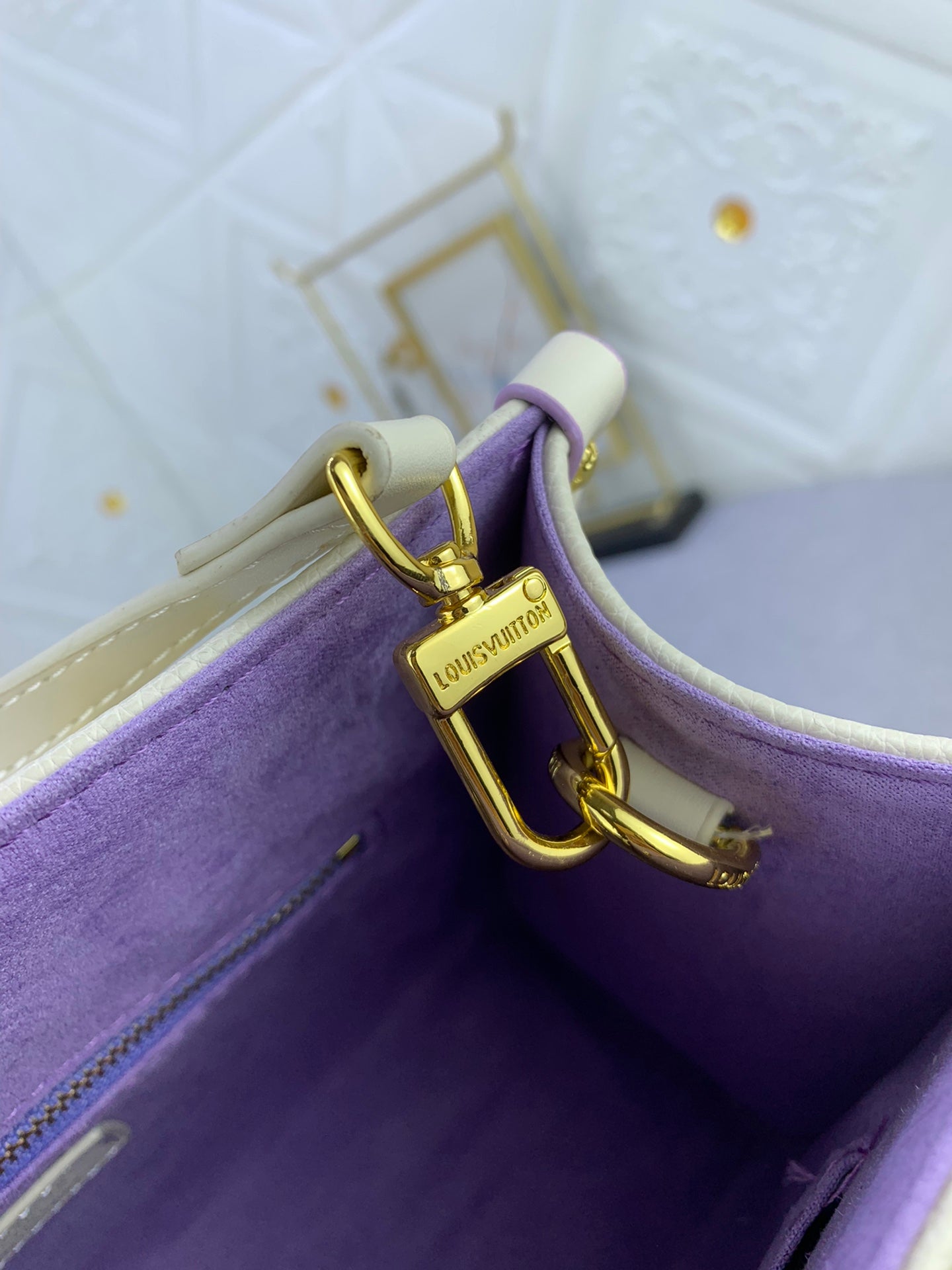 1XE279BDE Stylish leather bag 