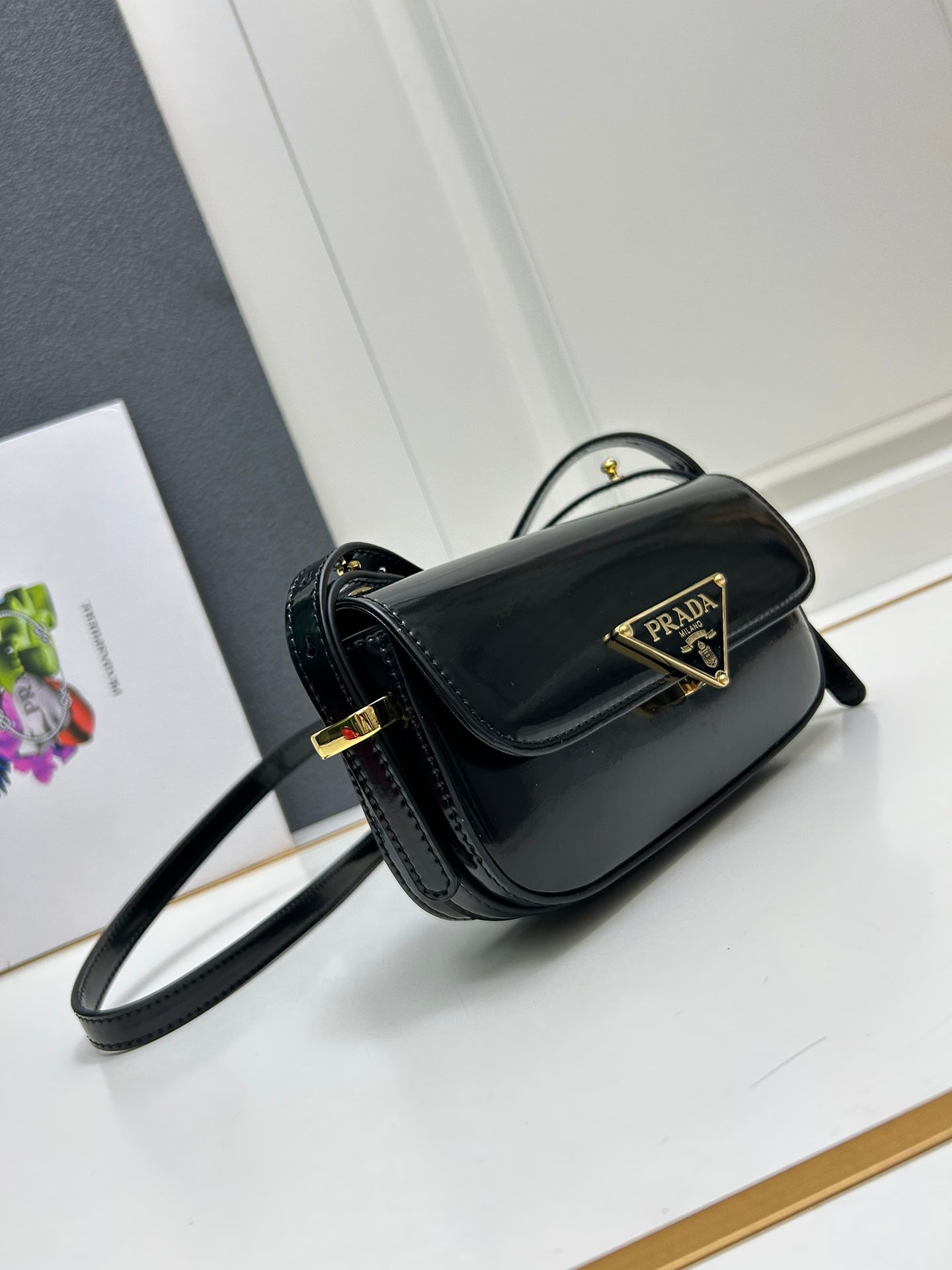 AXPD71BDE Stylish leather bag