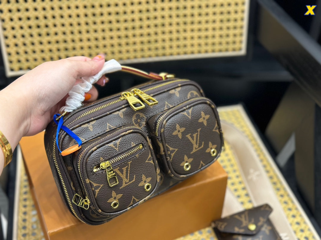 1XE162BDE Stylish leather bag 