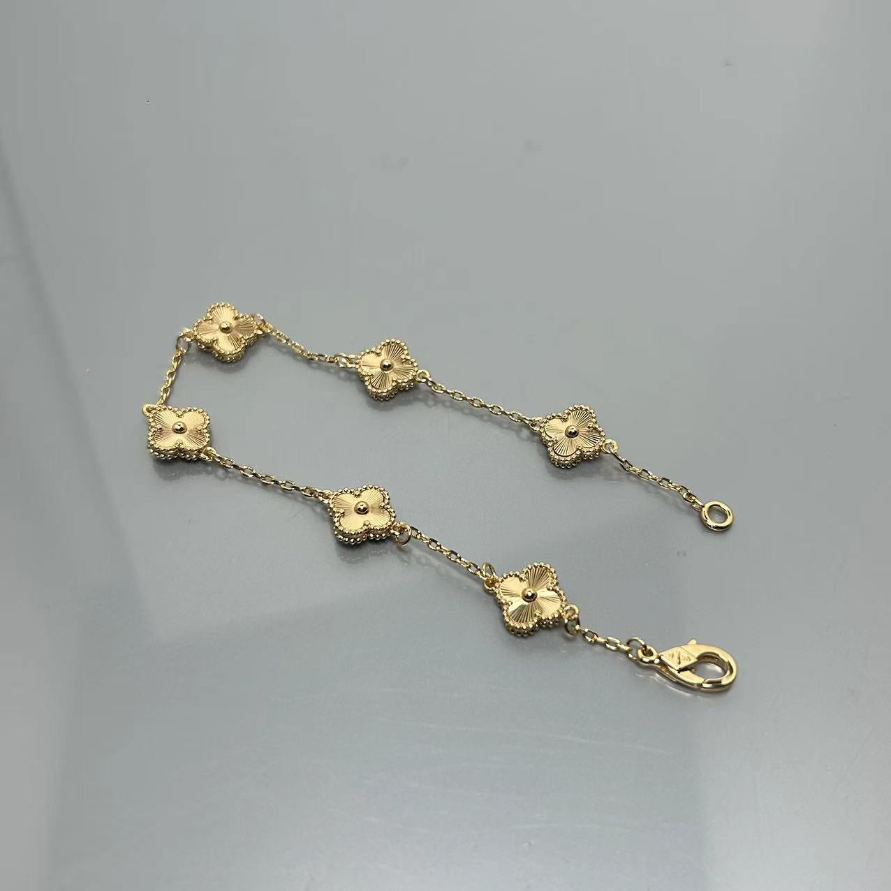 5XVA183KDE Stylishbracelets 6 flowers mini size 0.9cm flower