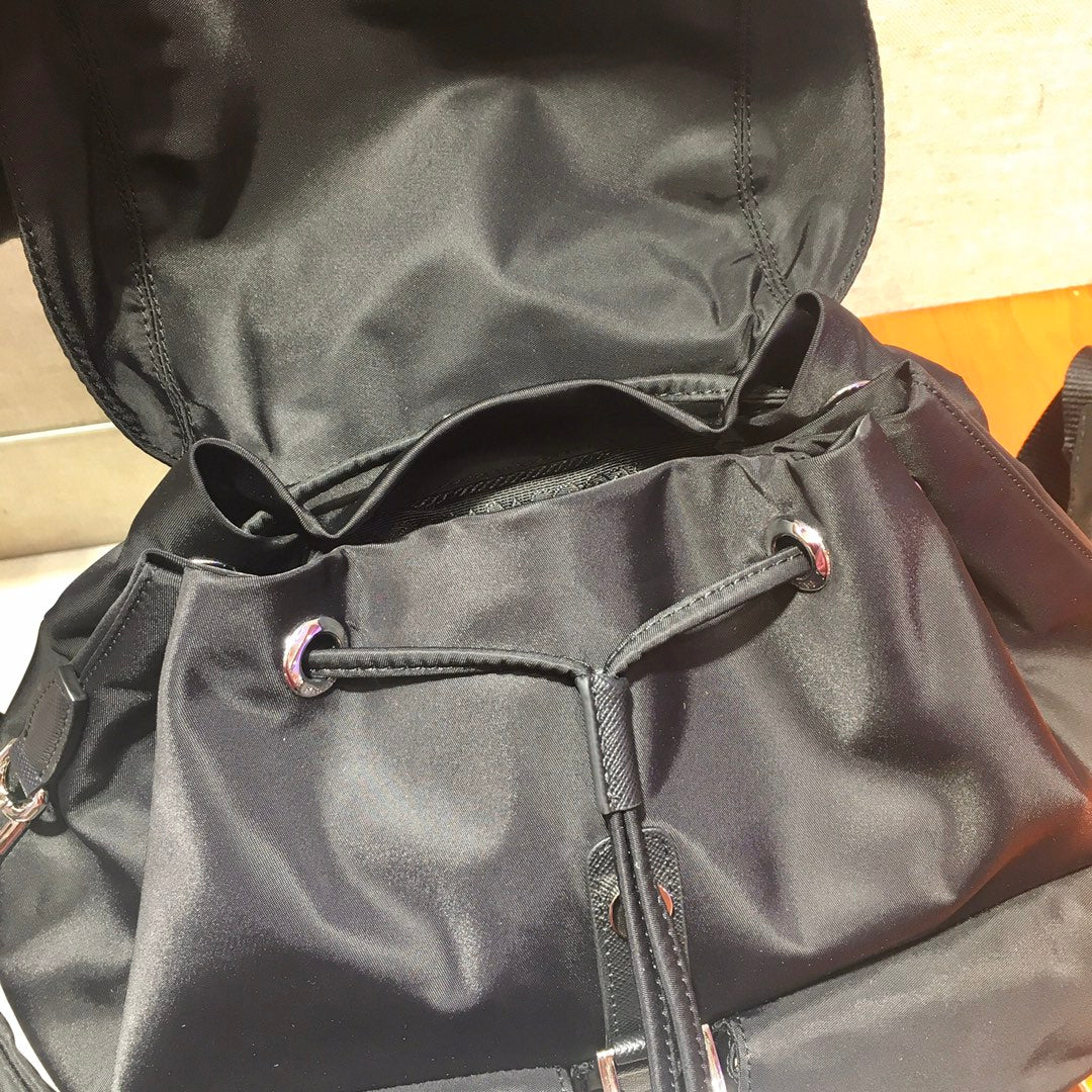 1XPD71BDE Stylish leather bag 