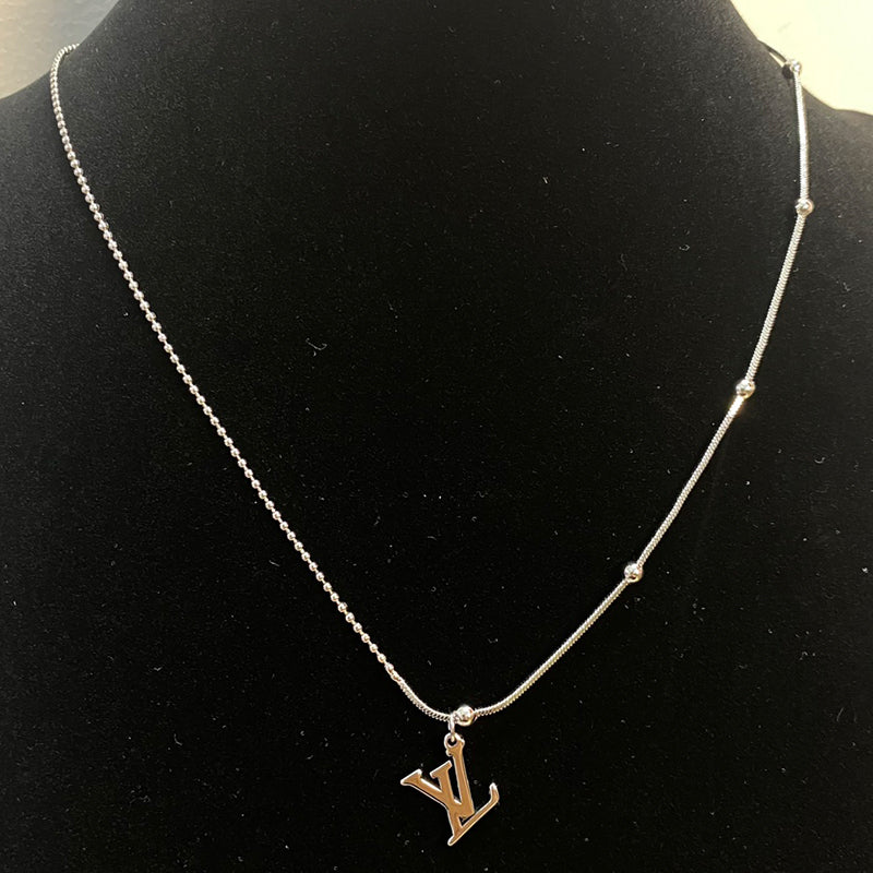 14E650KDE Stylish Necklaces