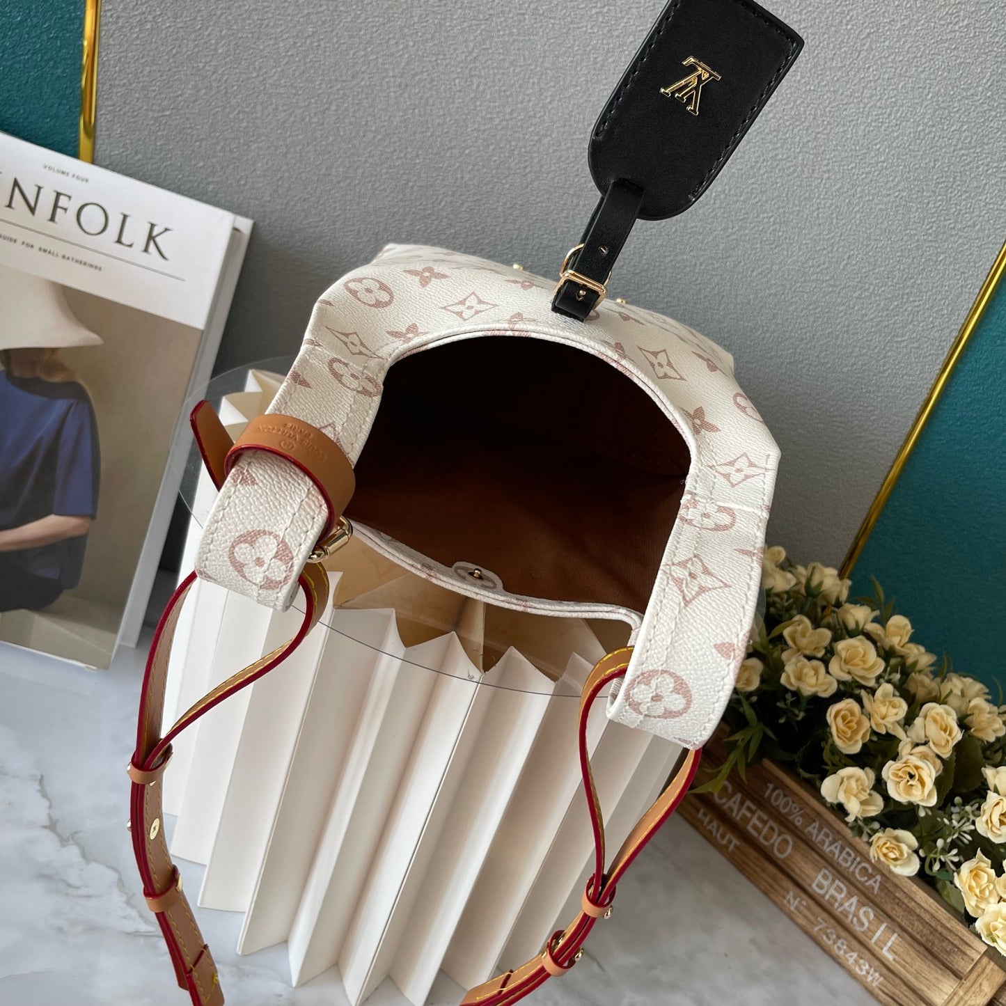 1XE274BDE Stylish leather bag 