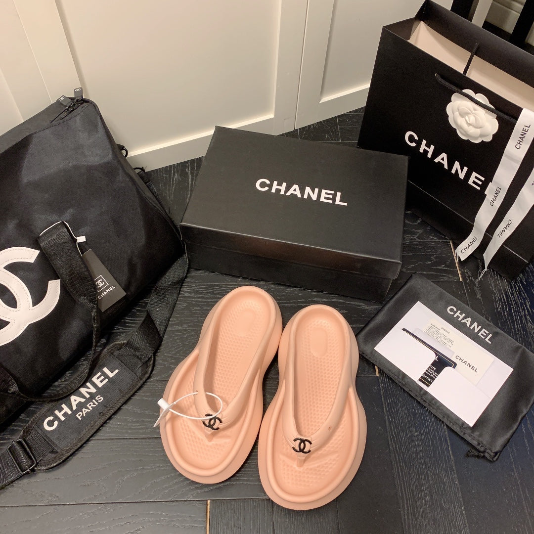 14C190ZDE Stylish Slippers