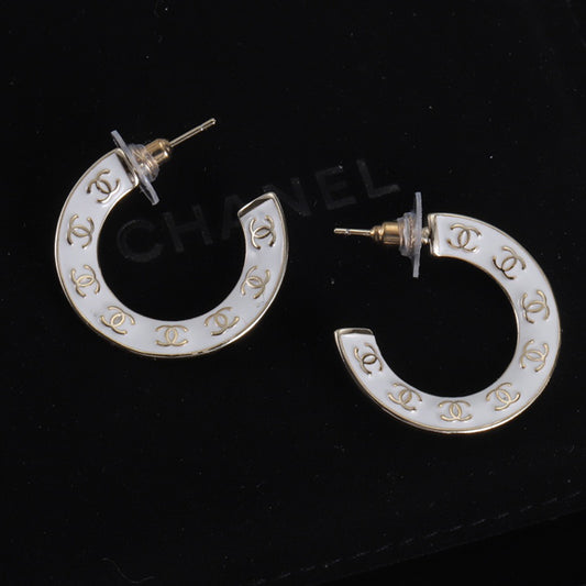 14C9EDE Stylish Earrings