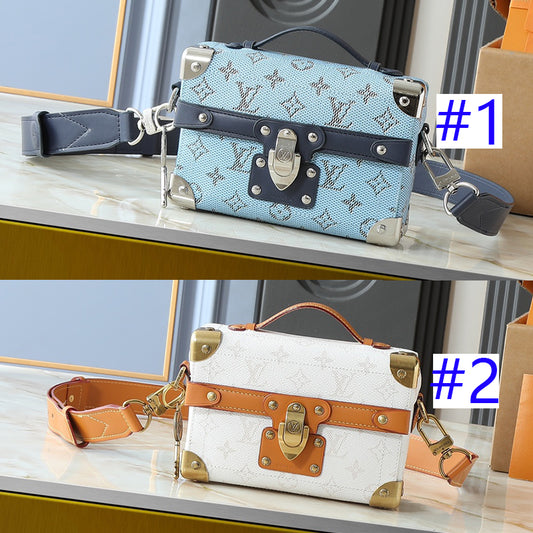15RE47BDE Stylish leather bag