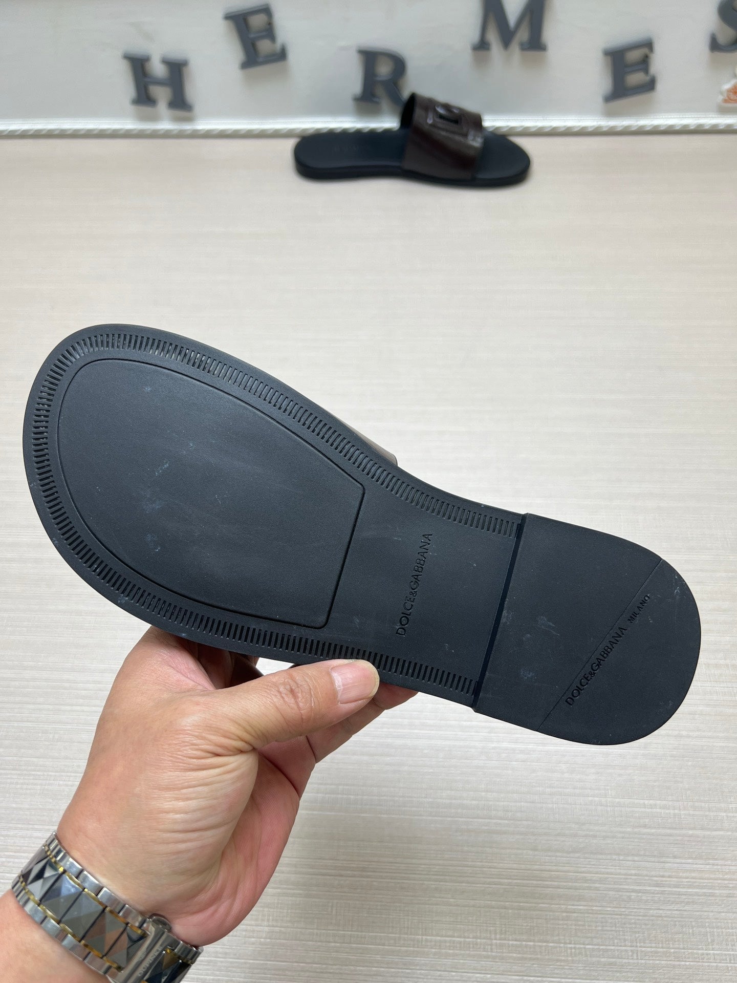 54A64ZDE Stylish slippers