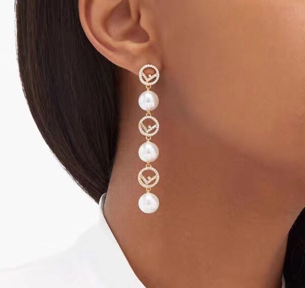 14F407EDE Stylish Earrings