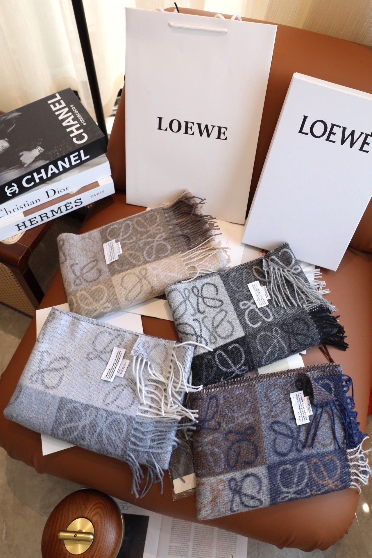 175RA13WDE Stylish Winter Scarves