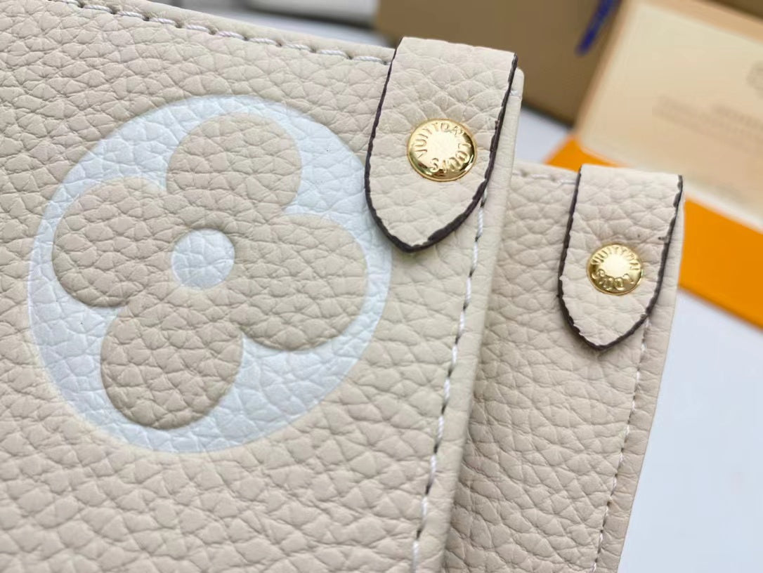 1XE327BDE Stylish leather bag 