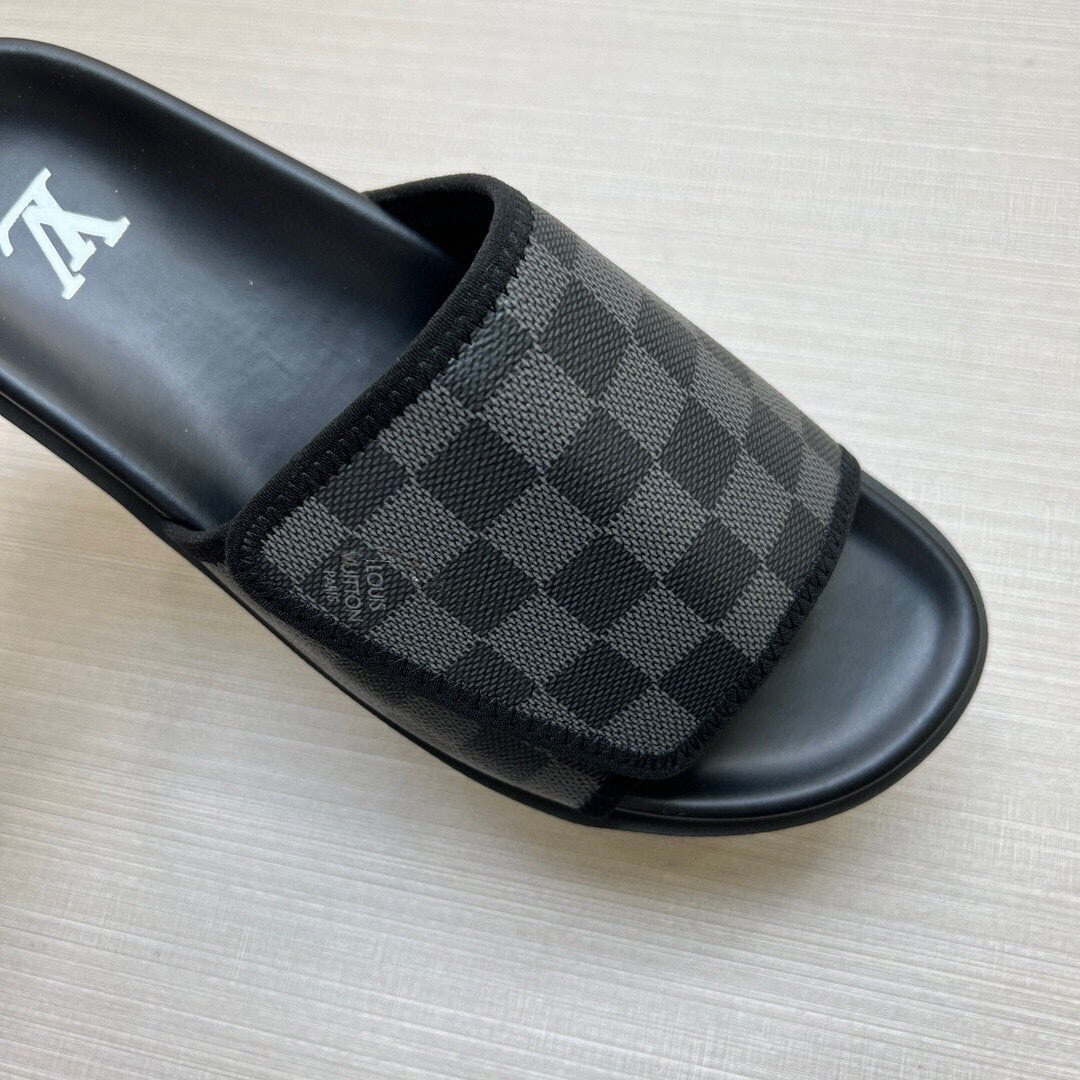 5WE245ZDE Stylish Slippers