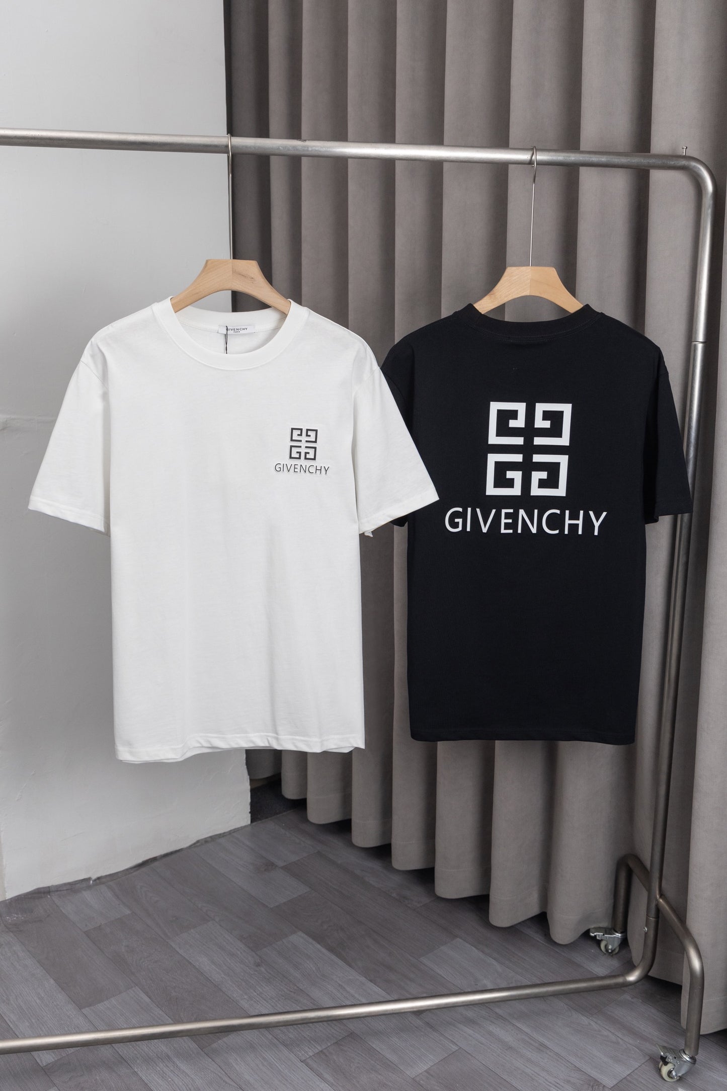 125WA2UDE Stylish T-shirts