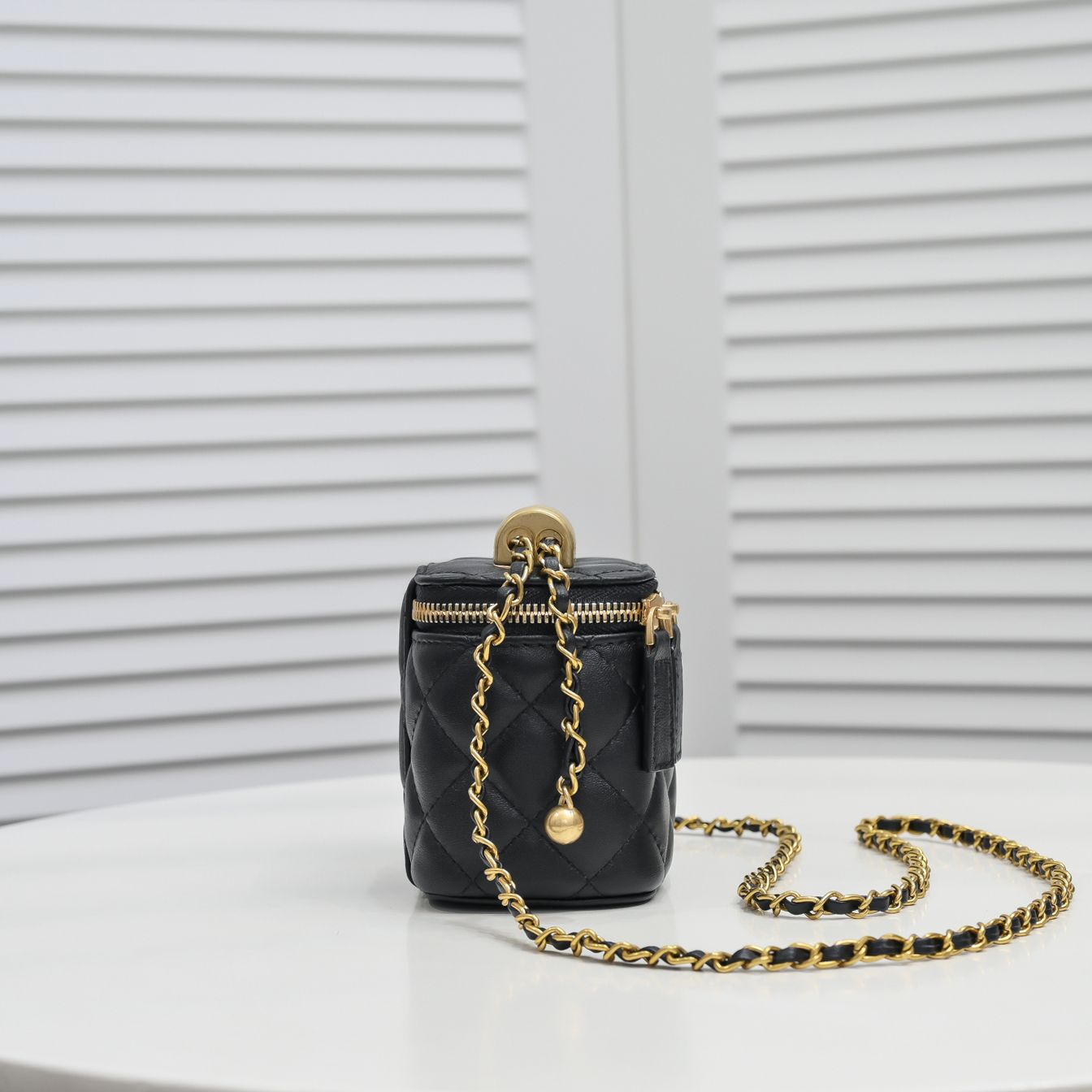 1XC45BDE Stylish leather bag 