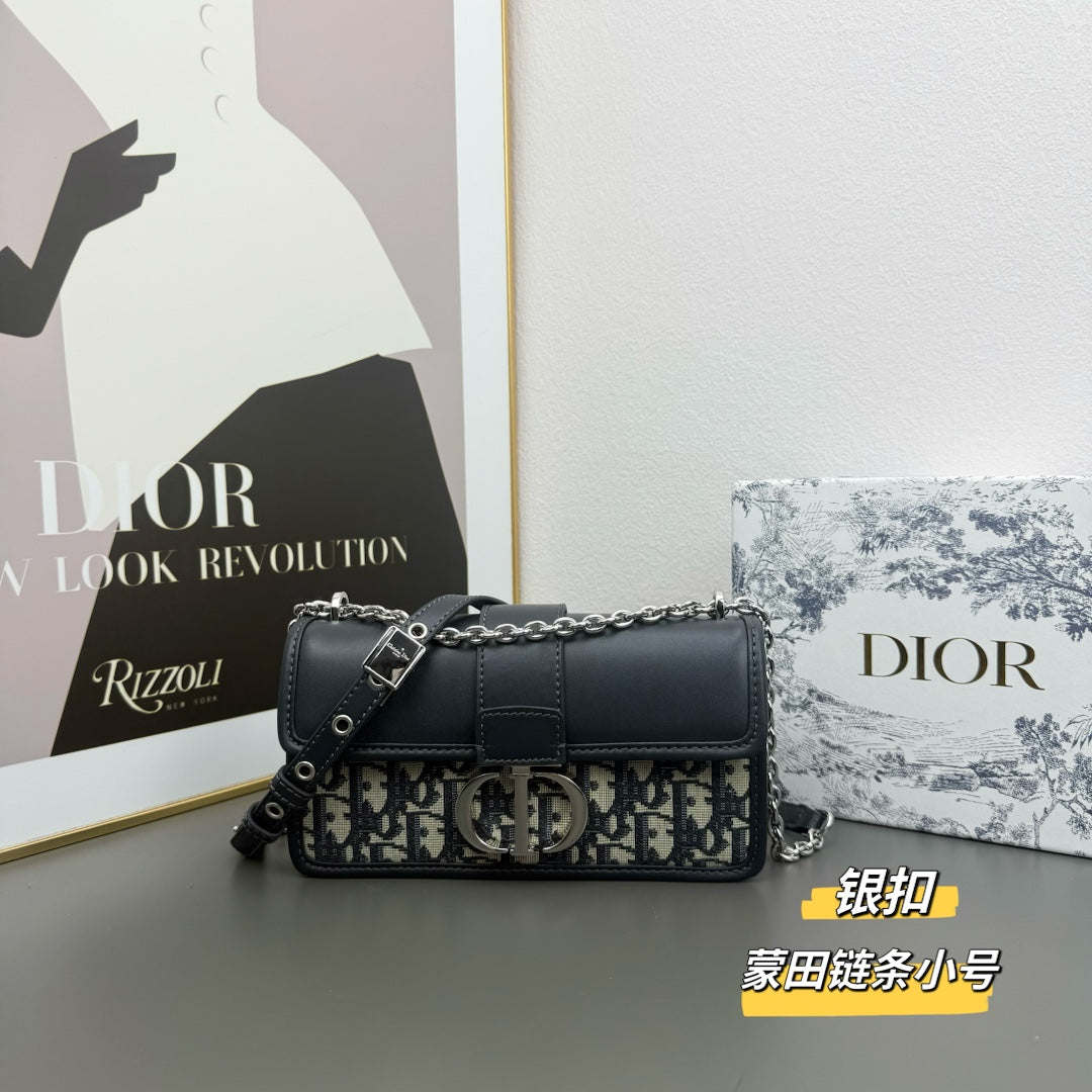 1WD81BDE Stylish leather bag