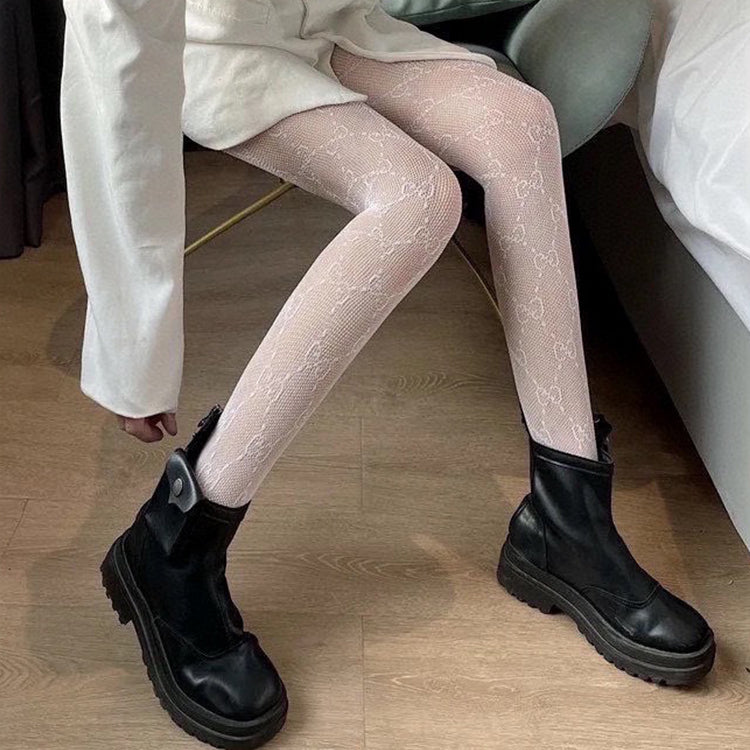 WB16SDE Stylish Socks