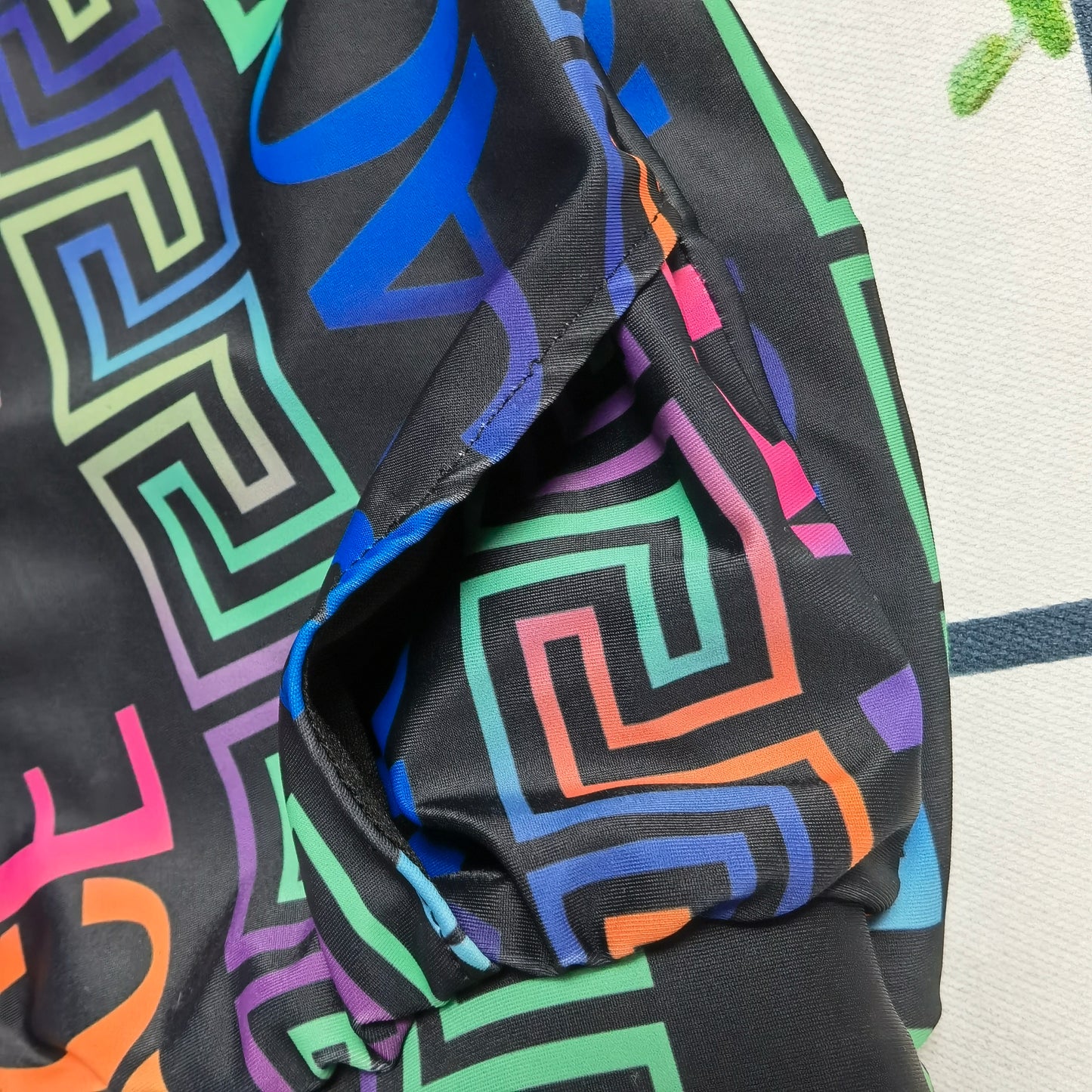 14V6YDE Stylish Men's trunks