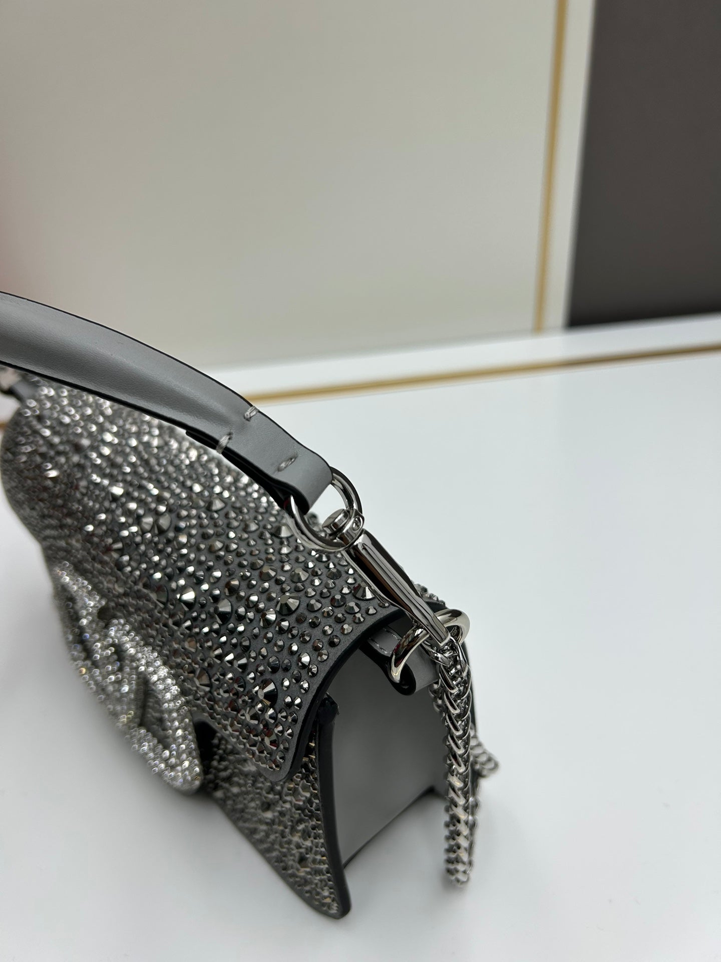 1WVL119BDE Stylish leather bag