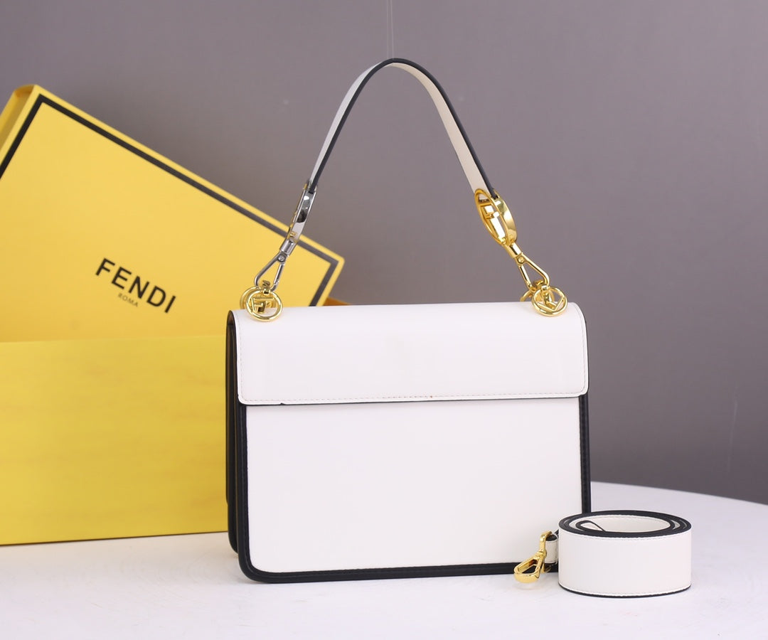 1XF91BDE Stylish leather bag 