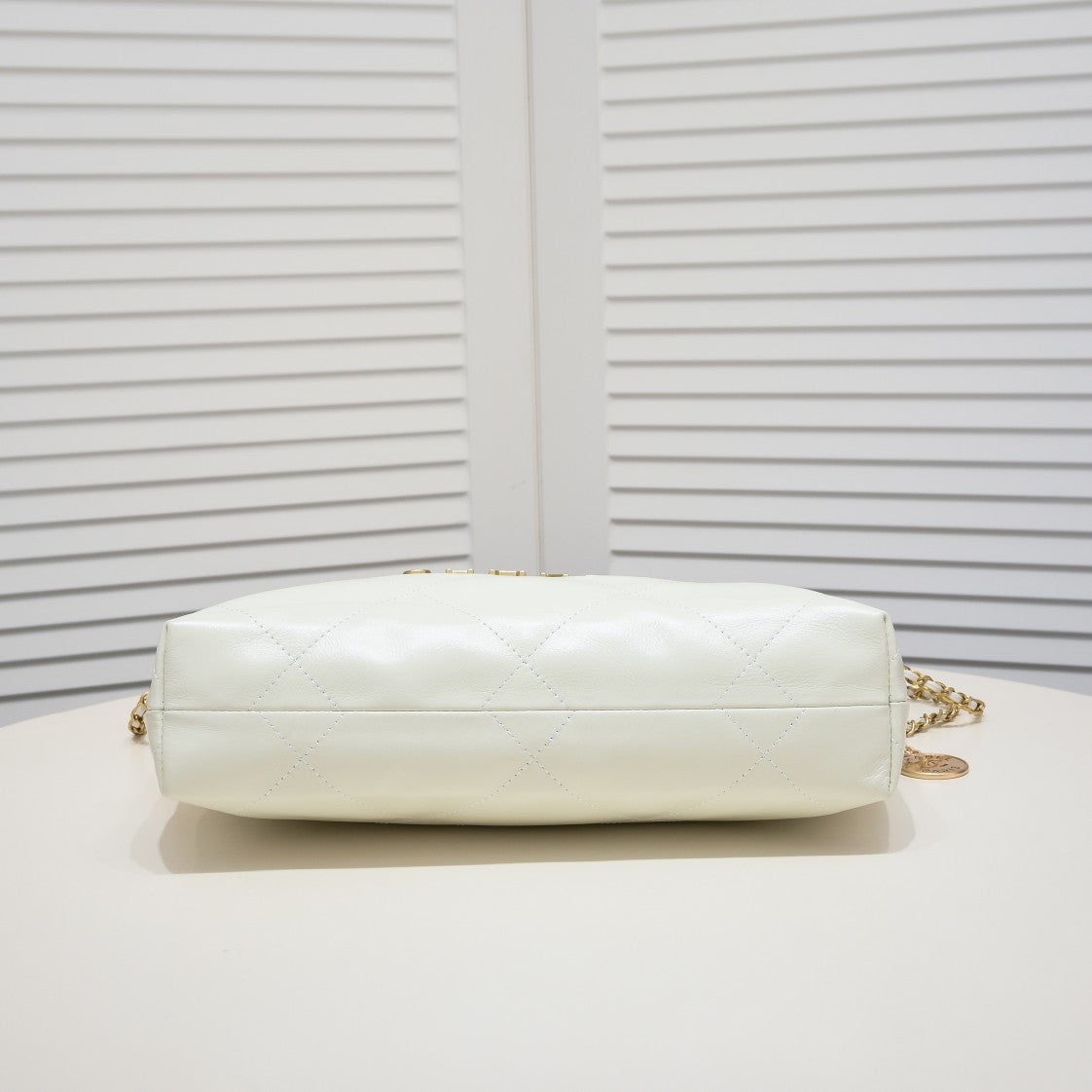 1XC70BDE Stylish leather bag 