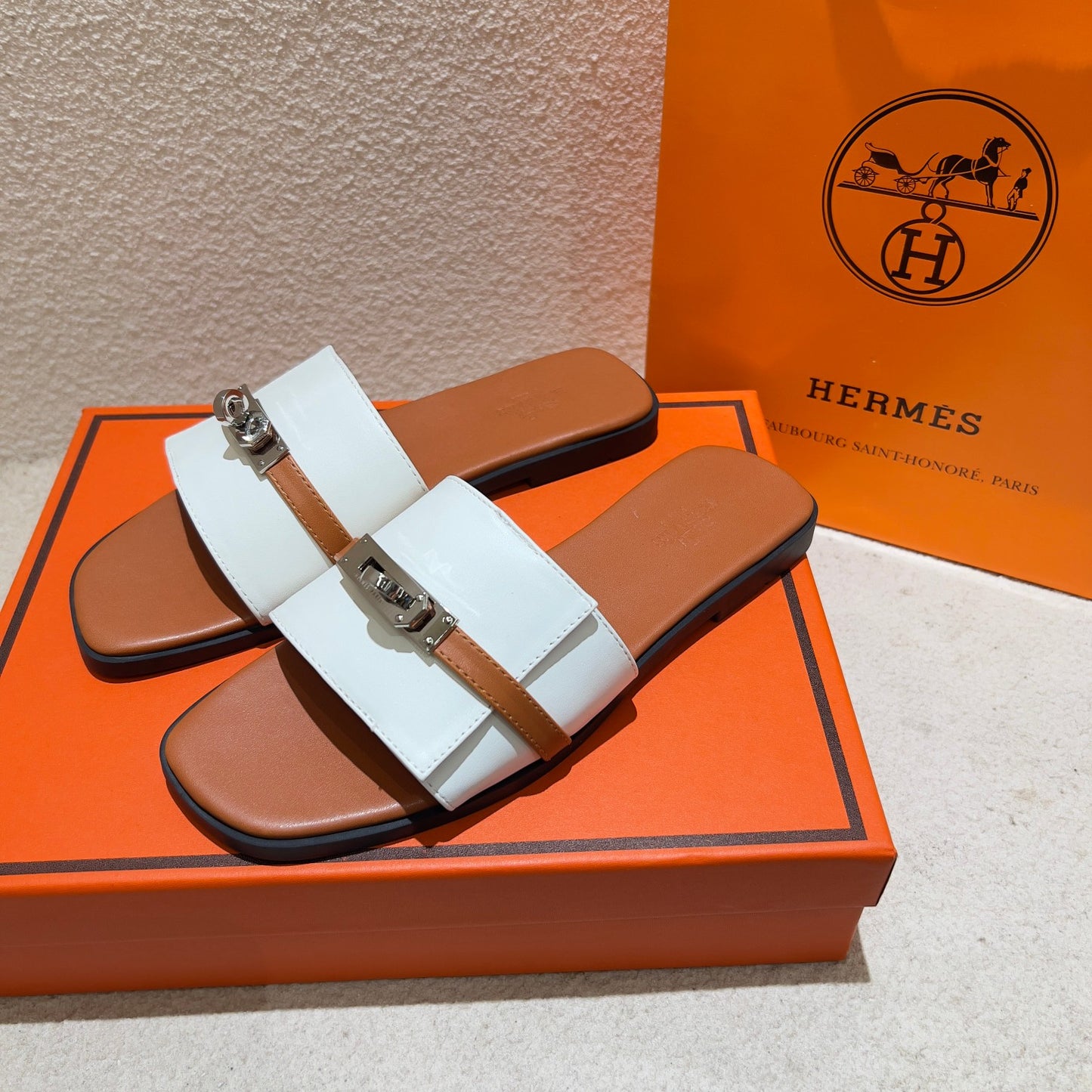 14H201ZDE Stylish Slippers