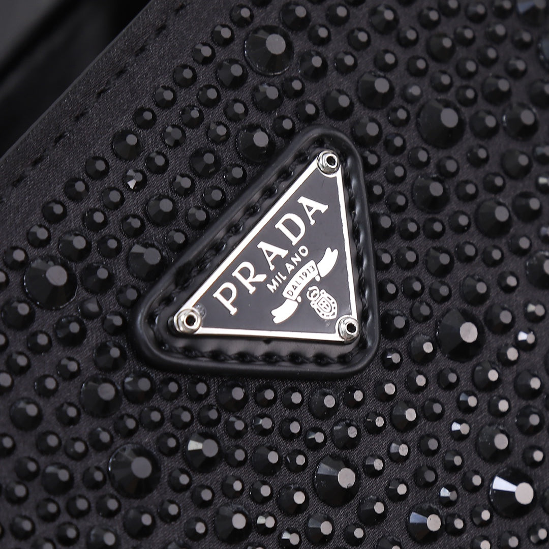 2XPD265BDE Stylish leather bag 