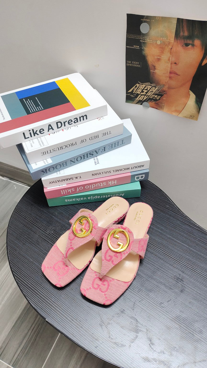 14B99ZDE Stylish slippers