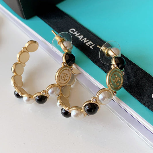 14C24EDE Stylish Earrings