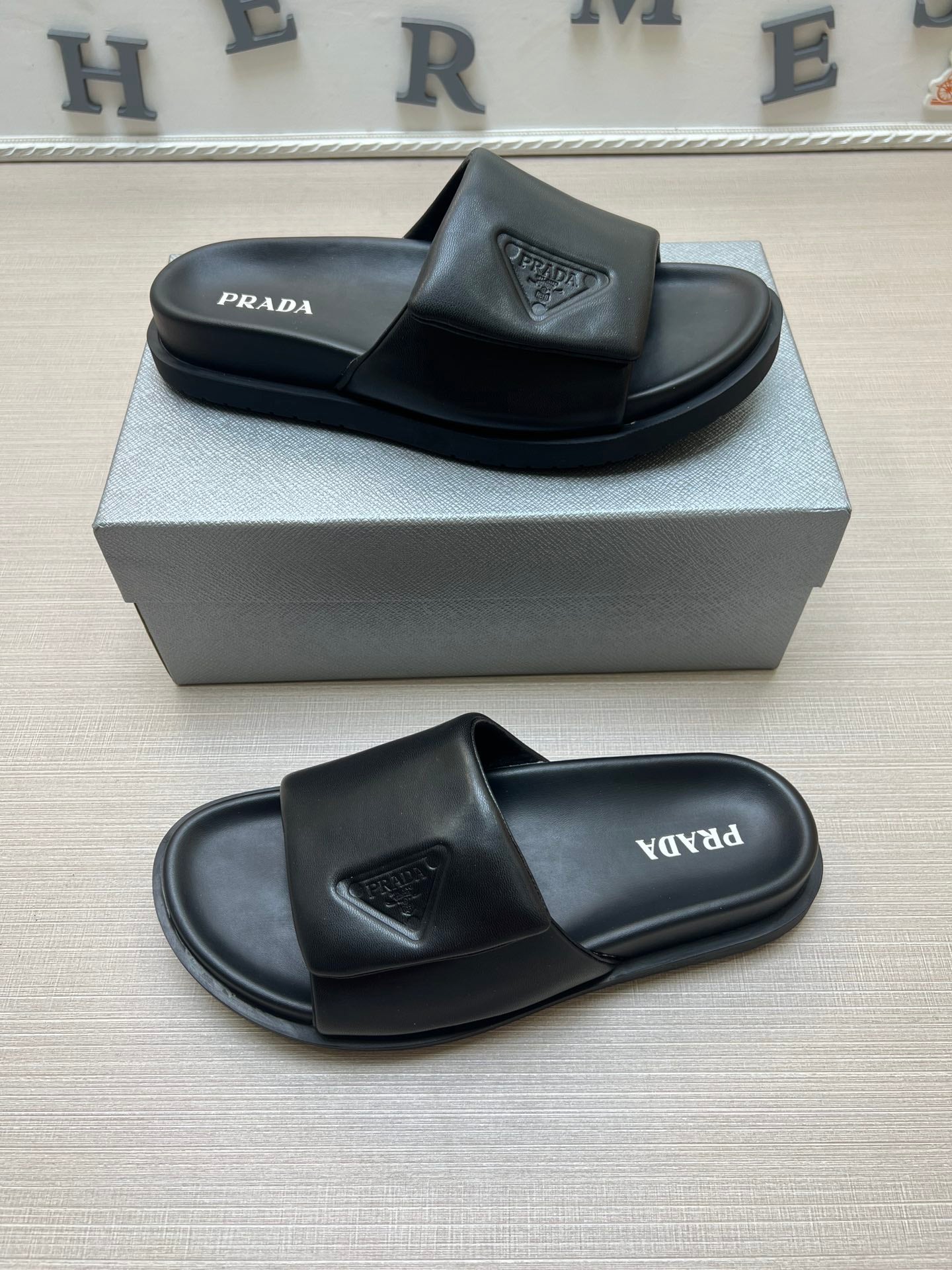 54PD7ZDE Stylish slippers