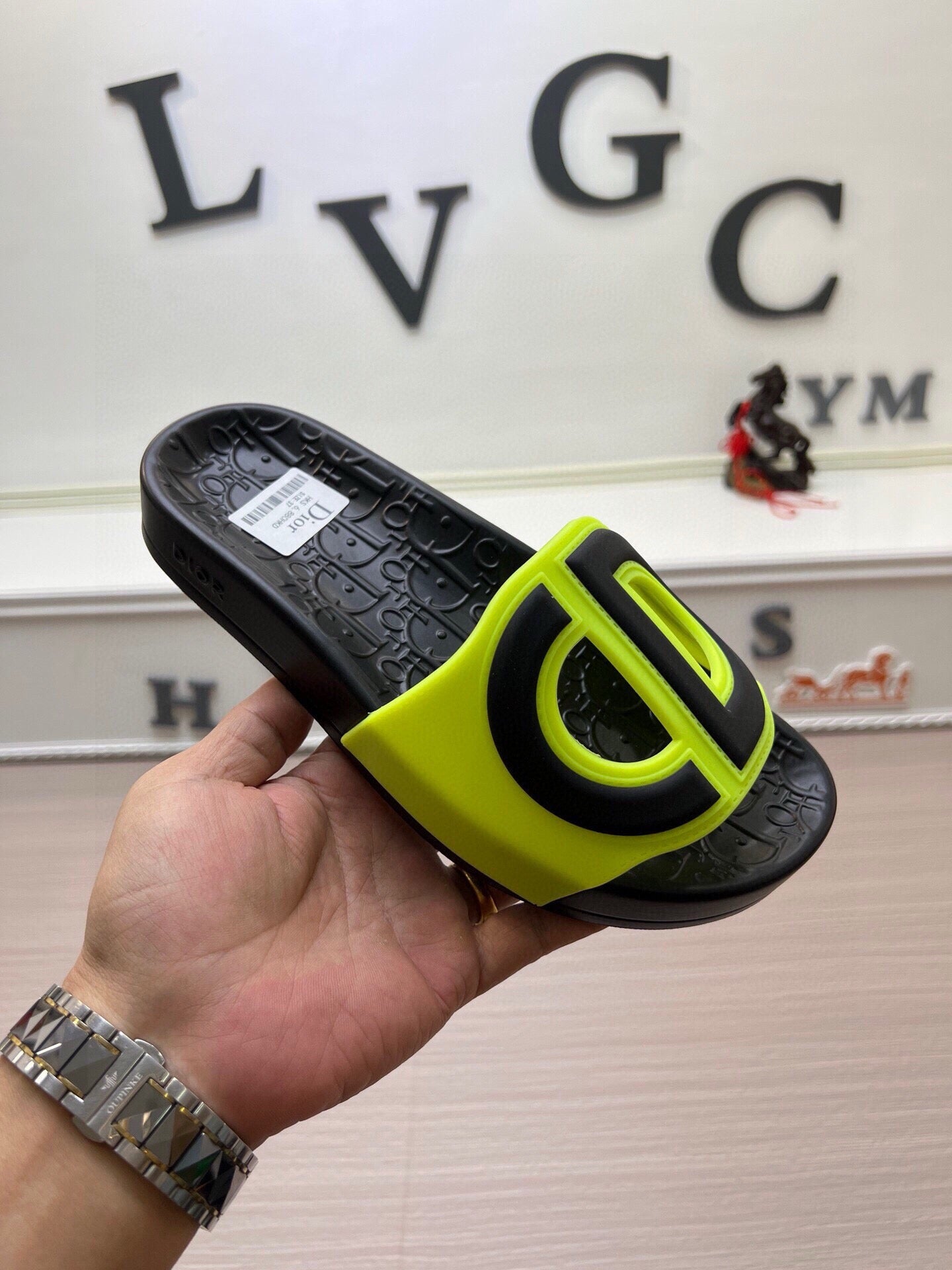 5LD213ZDE Stylish Slippers