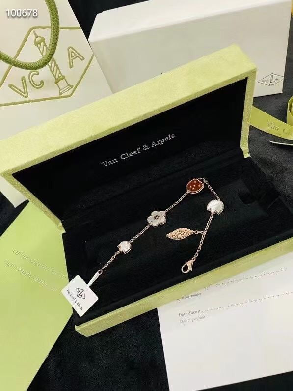 5XVA192KDE Stylish  high quality rings,earrings, bracelets,necklaces
