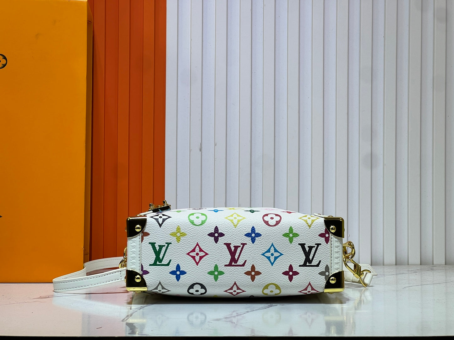 1WE101BDE Stylish leather bag