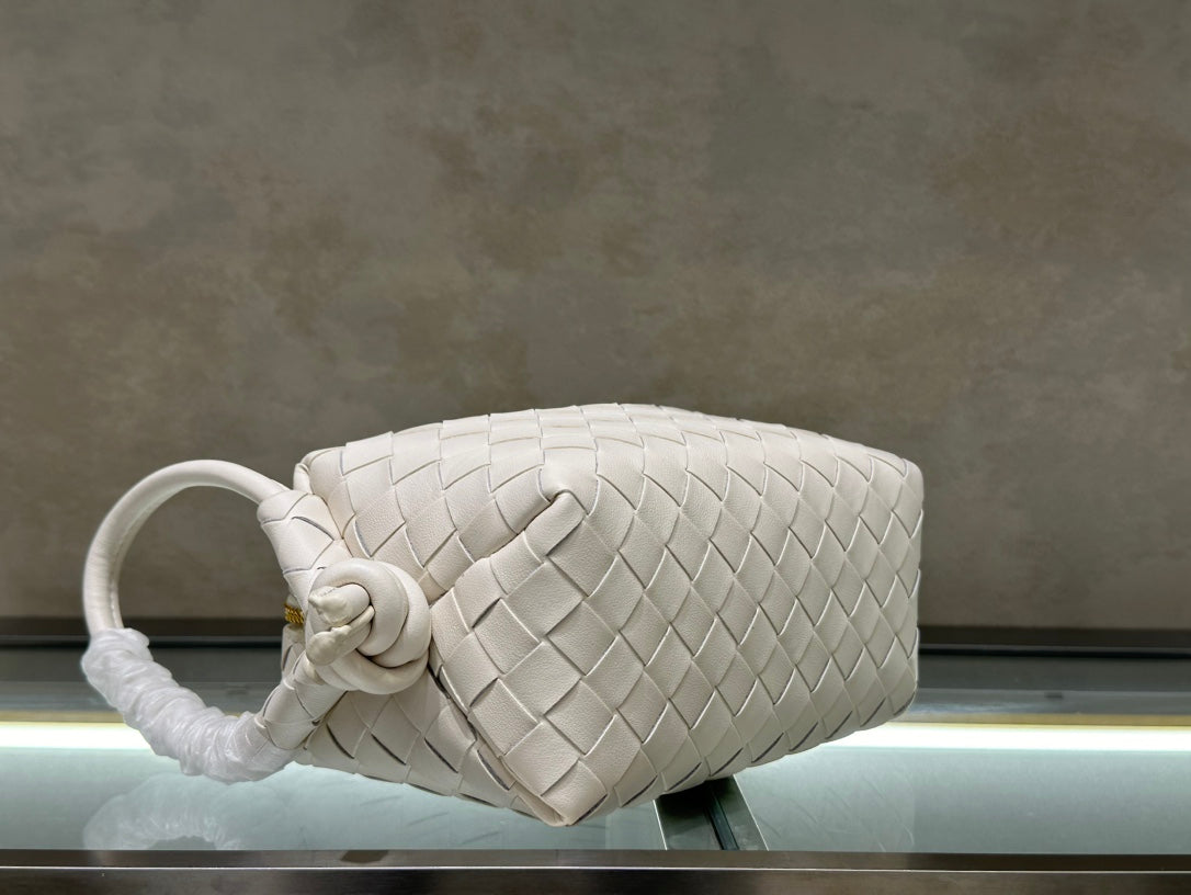 1XA84BDE Stylish leather bag