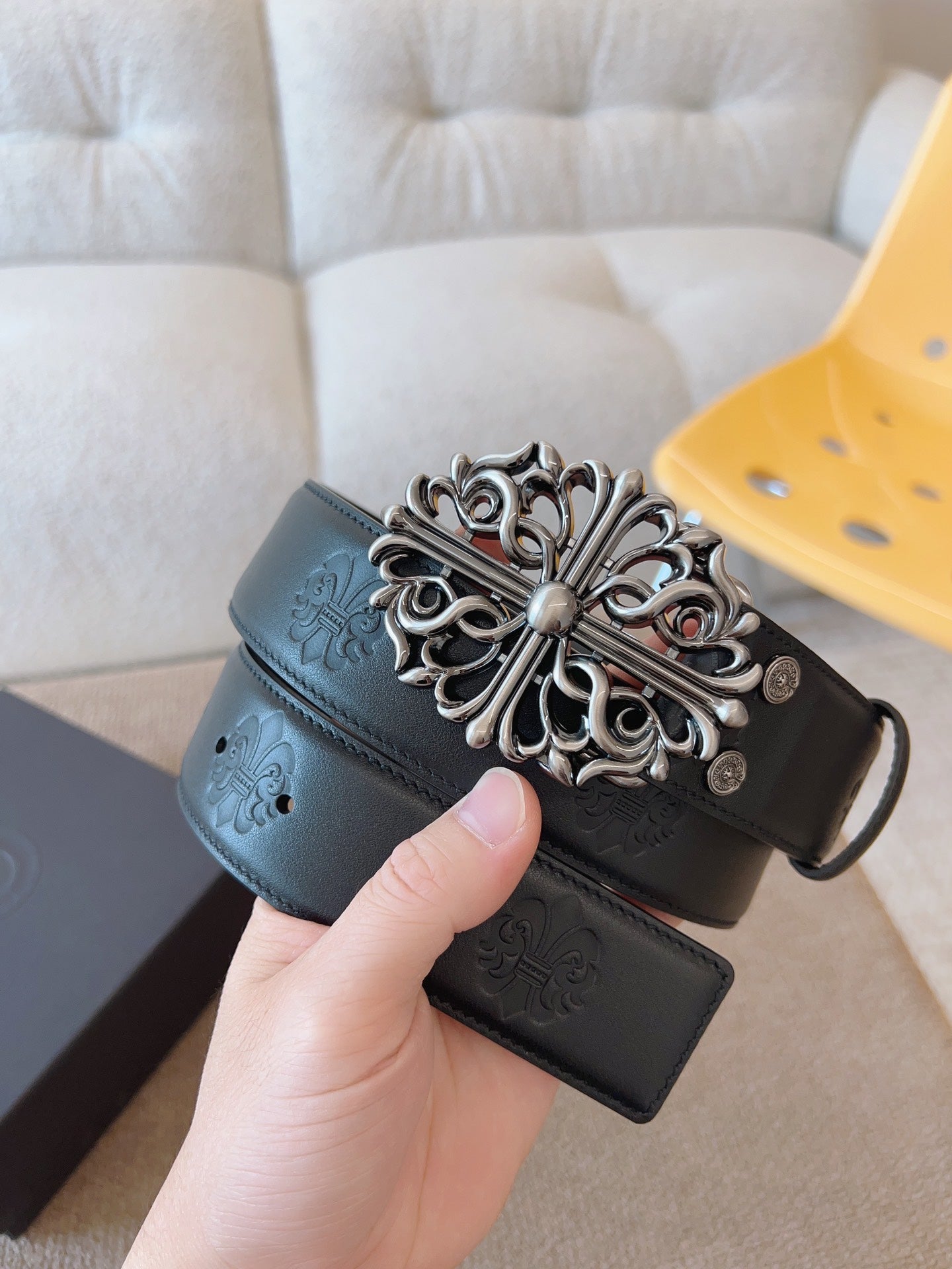 255RA17PDE Stylish  High quality belt With full package