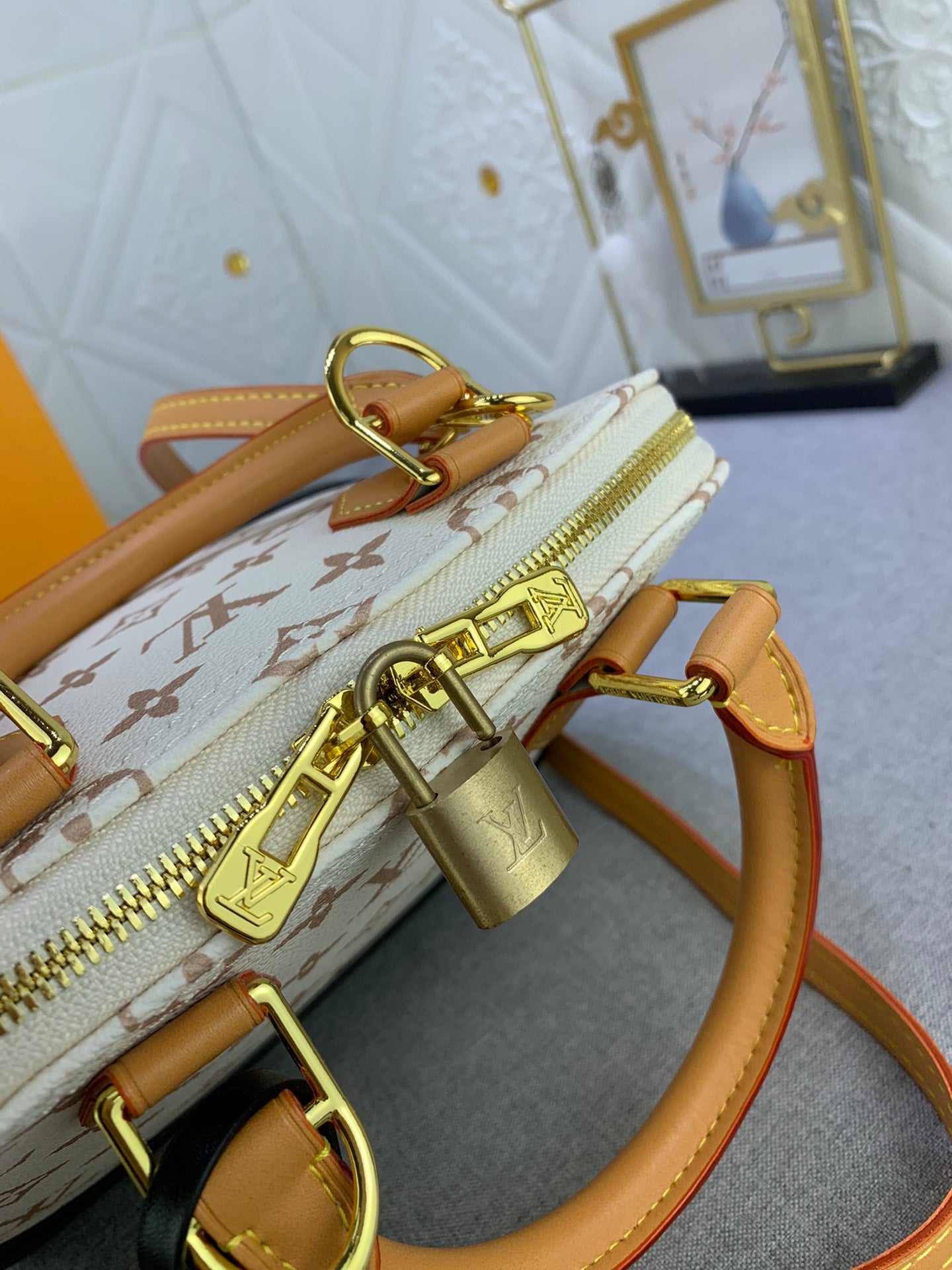 2XE336BDE Stylish leather bag 