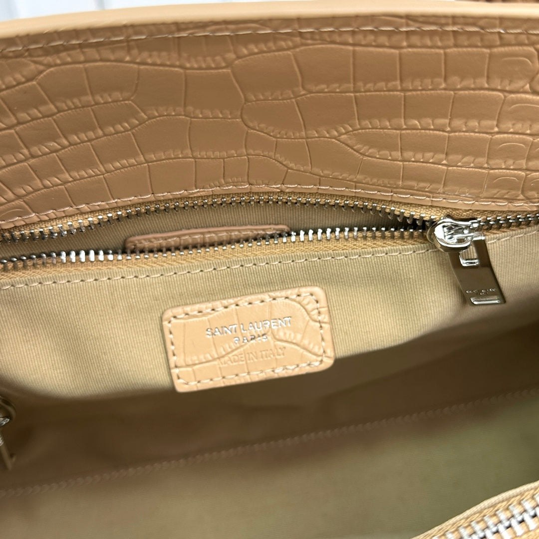 1XSL268BDE Stylish leather bag 