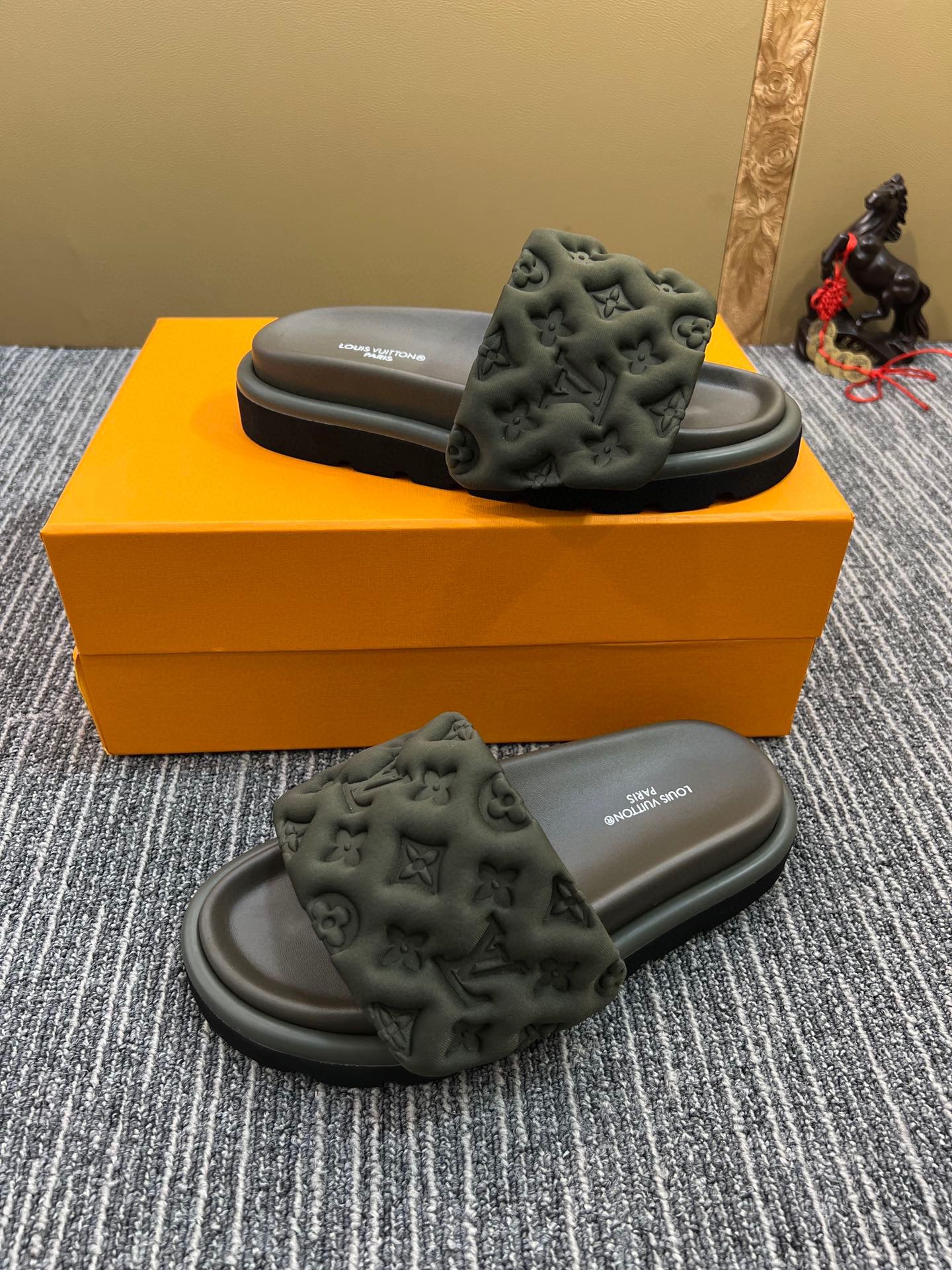 5XE119ZDE Stylish leather quality Slippers