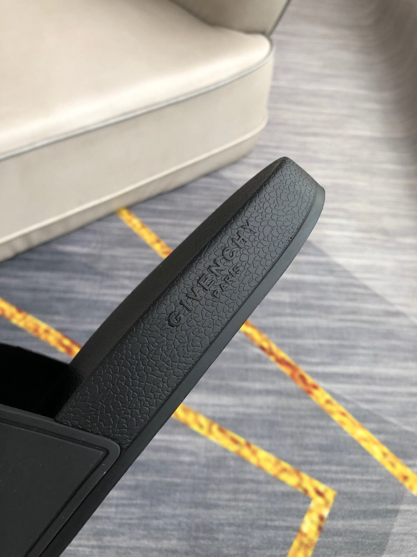 535ZGV265ZDE Stylish Slippers