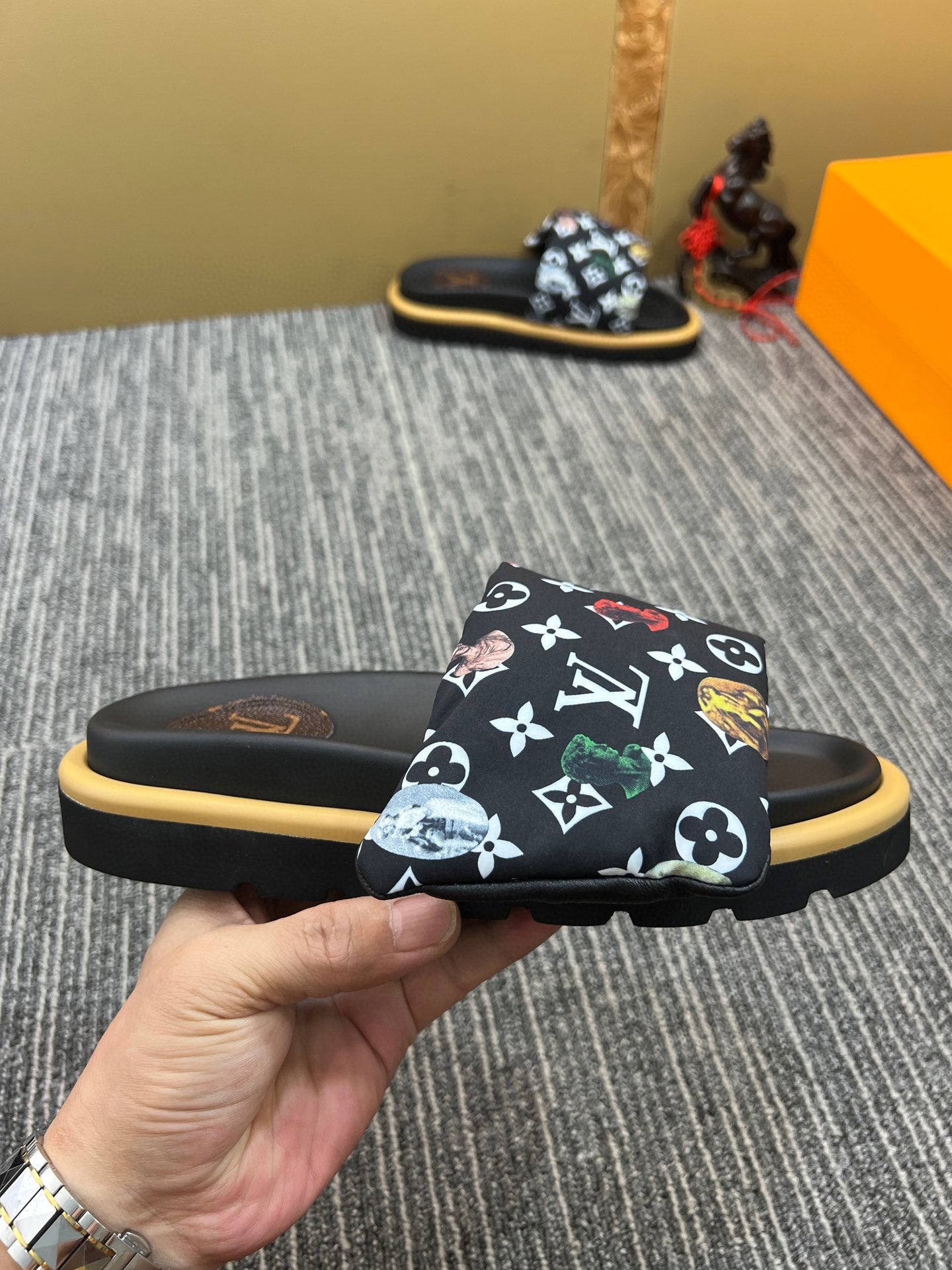 5XF120ZDE Stylish leather quality Slippers