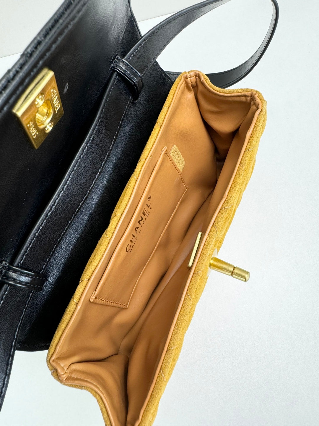 15RC61BDE Stylish leather bag