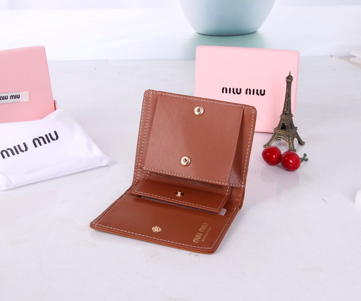 15RA77BDE Stylish leather bag