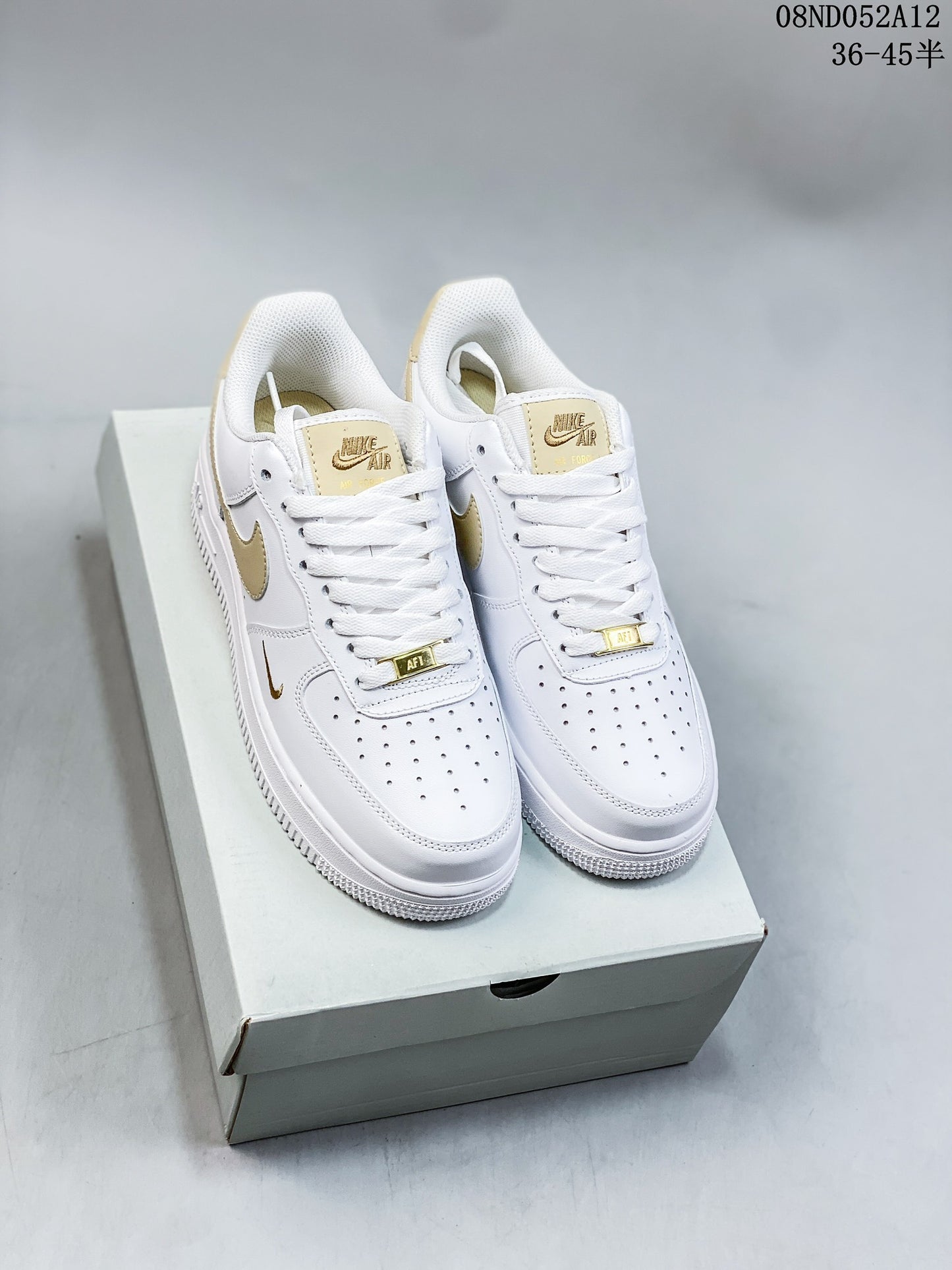 4YN34ZDE Stylish Sneakers (No Box, August-October Big Sale)
