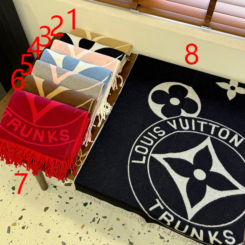 175RE3WDE Stylish Winter Scarves